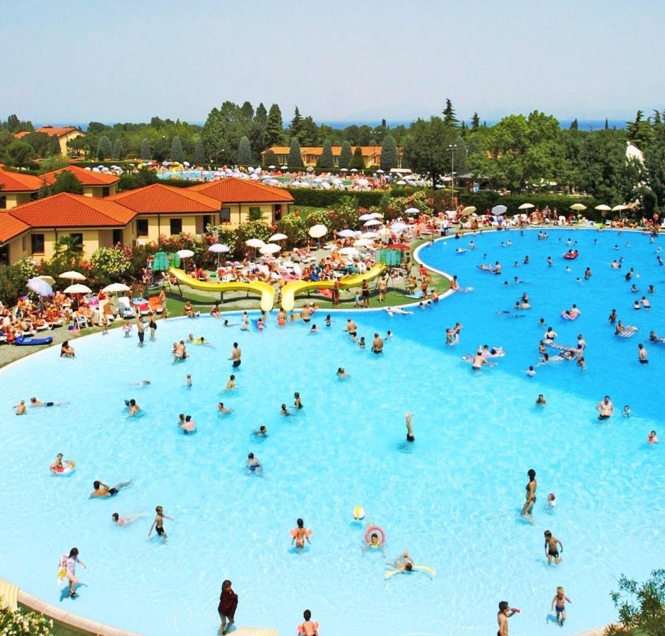 Apartments in Peschiera del Garda 22099 Buitenkant foto