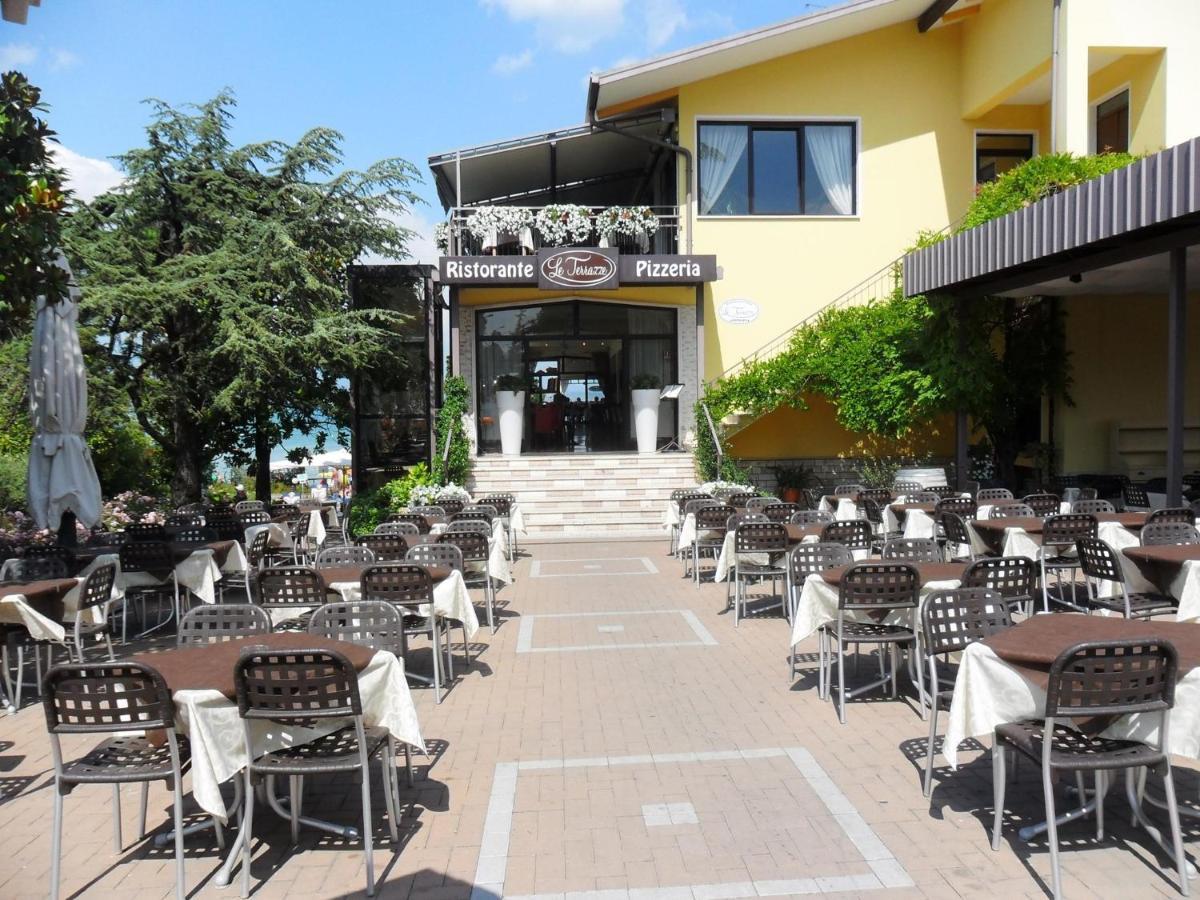 Apartments in Peschiera del Garda 22099 Buitenkant foto