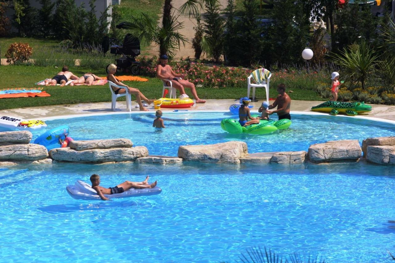 Apartments in Peschiera del Garda 22099 Buitenkant foto